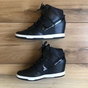 Nike WMNS Dunk Sky Hi Wedge Sneaker Size 8.5